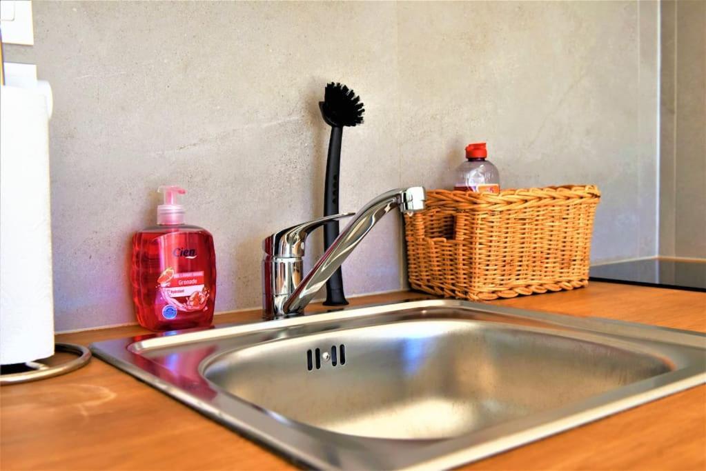 Embnb - Studio Near Geneva - S204,4 Etrembieres Bagian luar foto