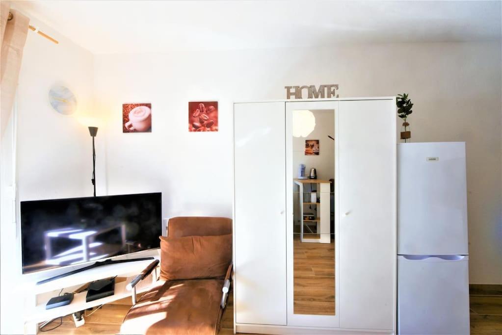 Embnb - Studio Near Geneva - S204,4 Etrembieres Bagian luar foto